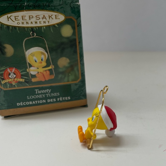 Hallmark Ornament, Tweety Looney Tunes, mini new in box. - Picture 8 of 9